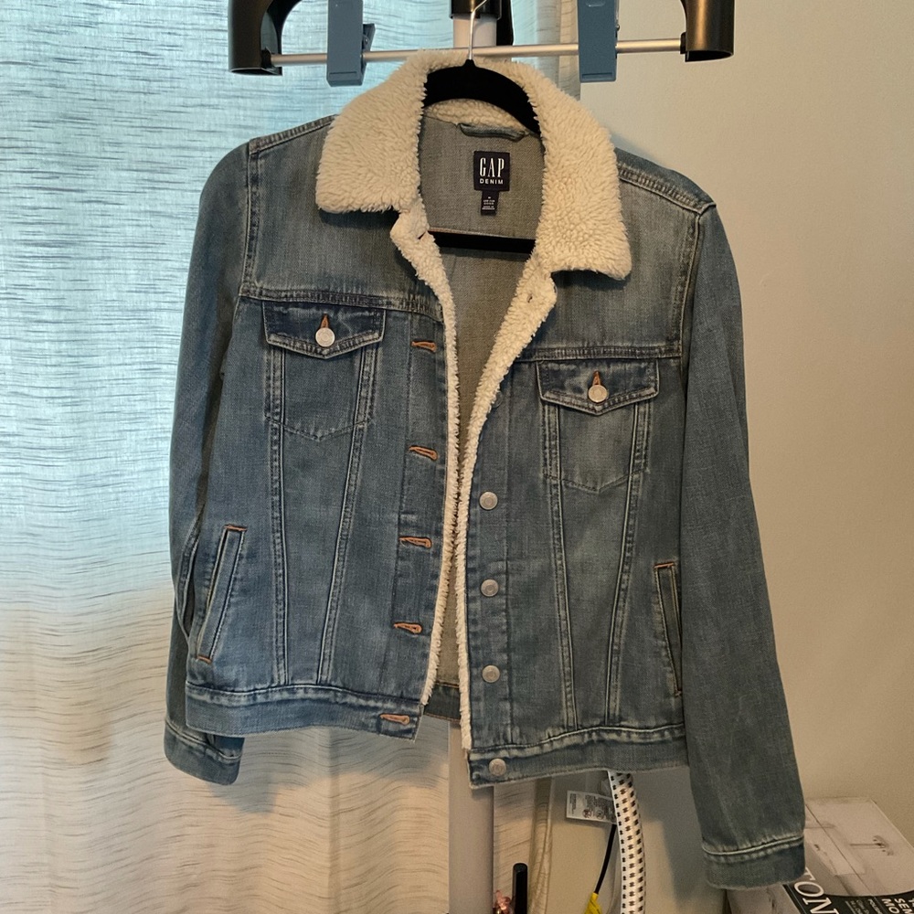 Gap denim Sherpa collar jacket